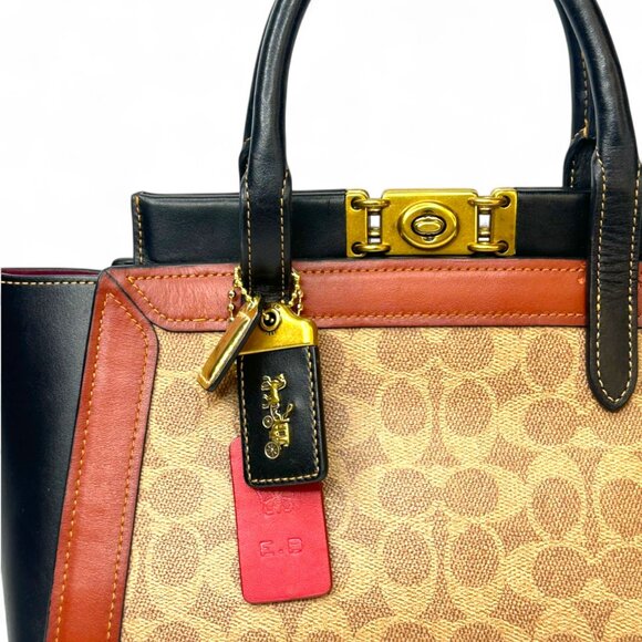 Coach 1941 Troupe Carryall in Signature Canvas - Picture 2 of 13